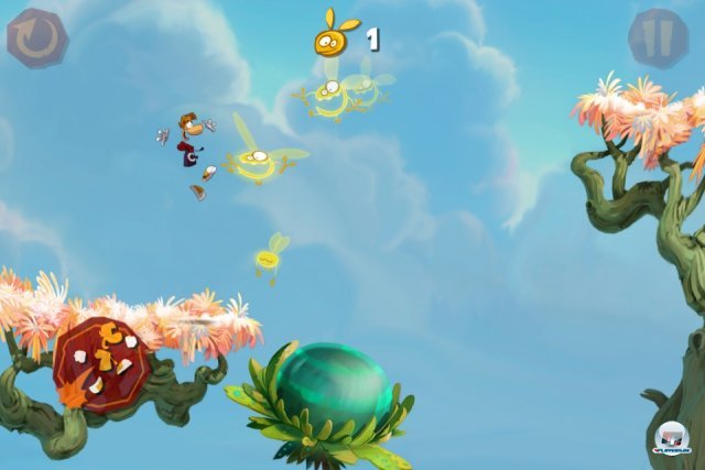 Rayman rennt von allein durch die liebevoll designten Levels - man muss sich nur um das Aufsammeln der Lums kümmern, Hindernissen ausweichen und Gegner vermöbeln. Rayman rennt von allein durch die liebevoll designten Levels - man muss sich nur um das Aufsammeln der Lums kümmern, Hindernissen ausweichen und Gegner vermöbeln.