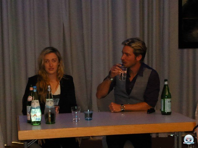 ...und ihre Darsteller Ashley Johnson und Troy Baker auf der gamescom. ...und ihre Darsteller Ashley Johnson und Troy Baker auf der gamescom.